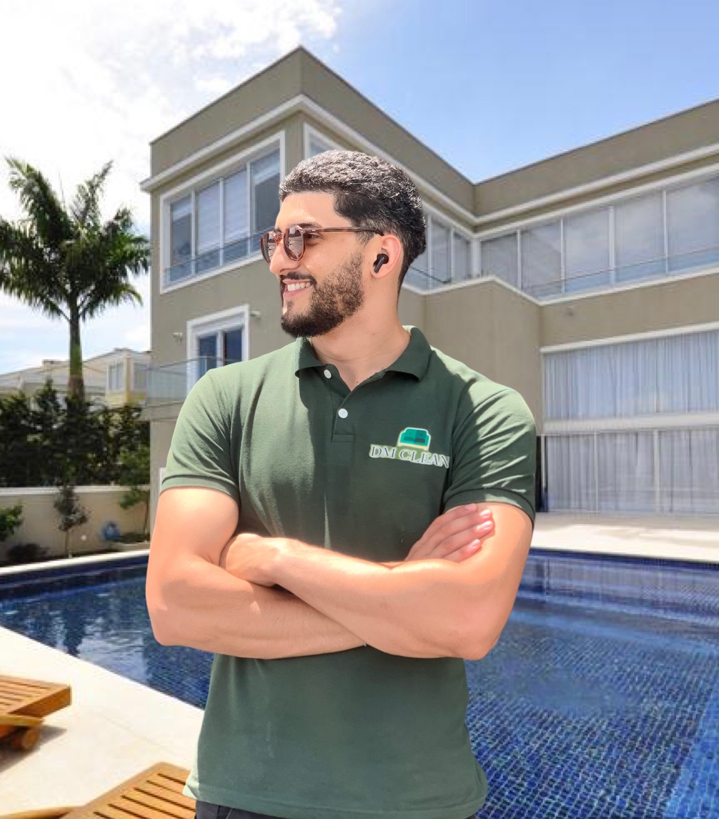 Davison Moreira, proprietário e profissional responsável pela limpeza na DM Clean